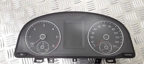 Volkswagen Cross Touran I Speedometer (instrument cluster) 1t0920975a