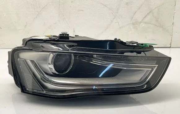 Audi A4 S4 B8 8K Headlight/headlamp 030127527202 LE10B6235 8K0941006