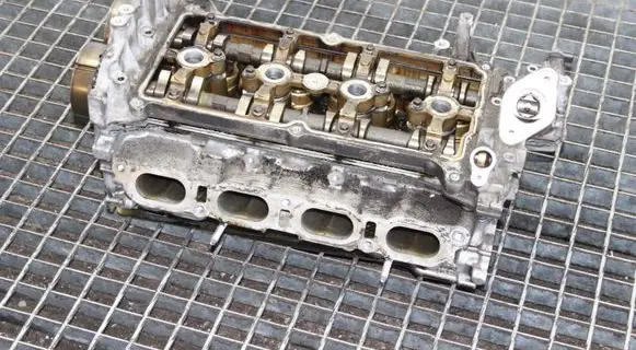 Nissan Juke I F15 Engine head MR16DDT