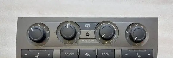 Audi A6 S6 C6 4F Climate control unit 4F2820043G