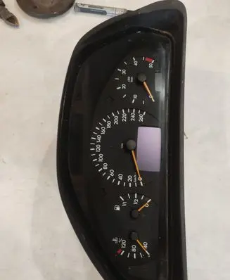 Mercedes-Benz E W211 Speedometer (instrument cluster)