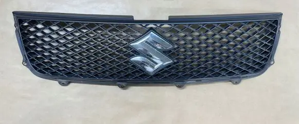 Suzuki Grand Vitara II Front bumper upper radiator grill 7174165J0