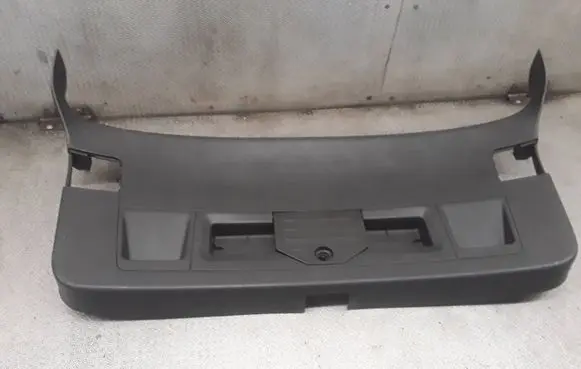 Volkswagen PASSAT B7 Tailgate/boot lid cover trim 3C9867605J