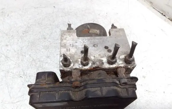 Mazda 6 ABS Pump 4370722 2K13E 2059152