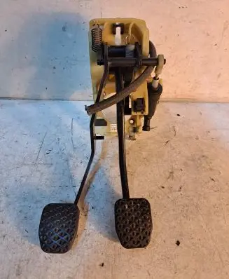 BMW 5 E60 E61 Brake pedal 6761032