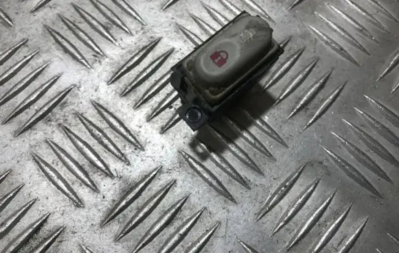 Renault Espace III Central locking switch button 
