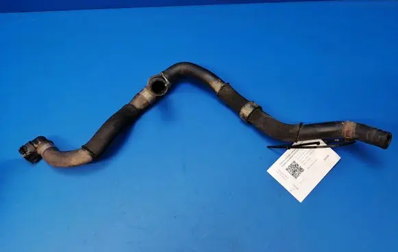 Mercedes-Benz E W212 Engine coolant pipe/hose A2128305496