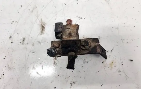 Volkswagen PASSAT B5 Turbo solenoid valve