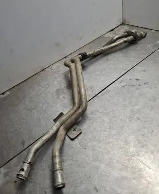 Coolant pipe/hose