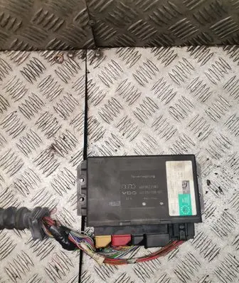 Audi A6 S6 C5 4B Comfort/convenience module 4B0962258D