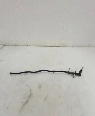 Fuel injector supply line/pipe