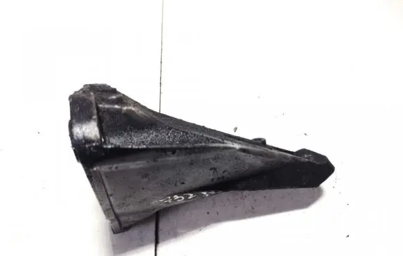 Skoda Superb B5 (3U) Engine mounting bracket 8d0199308ag