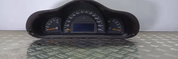 Mercedes-Benz C W203 Speedometer (instrument cluster) 87001439
