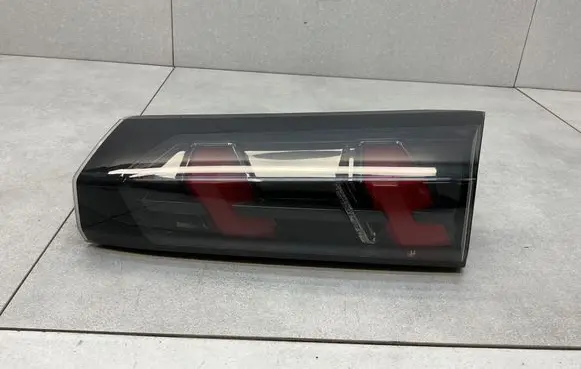 Peugeot 2008 II Tailgate rear/tail lights 
