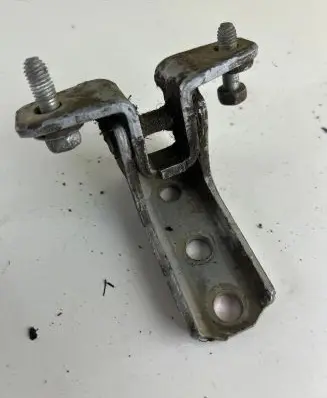 Mitsubishi Space Wagon Front door lower hinge 