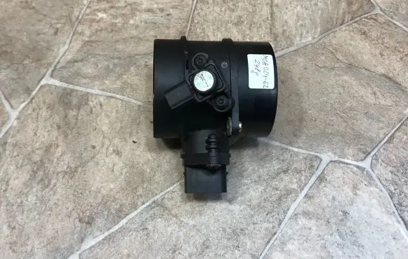 Mercedes-Benz C W204 Mass air flow meter A6460940048