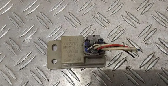 Toyota Auris 150 Light washer relay 8594212010