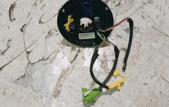 Mercedes-Benz C W203 Airbag slip ring squib (SRS ring) A0004640618 43515022020603