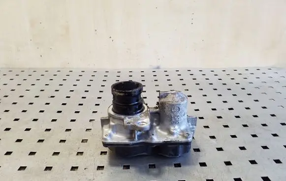 Nissan Qashqai EGR valve 147101478R H82010619041