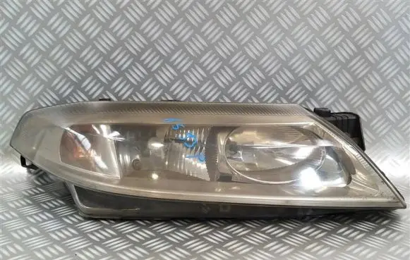 Renault Laguna III Headlight/headlamp 8200002847
