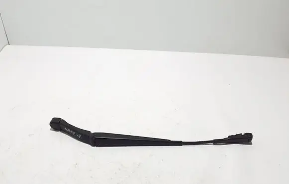 Volvo XC90 Front wiper blade arm 30753817