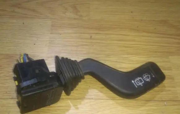 Opel Tigra A Wiper control stalk 90124931
