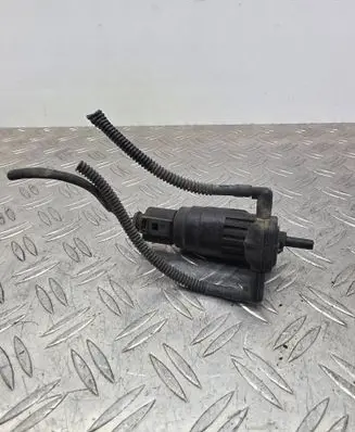 Audi A4 S4 B7 8E 8H Windscreen/windshield washer pump 1T0955651A SG712V 002652