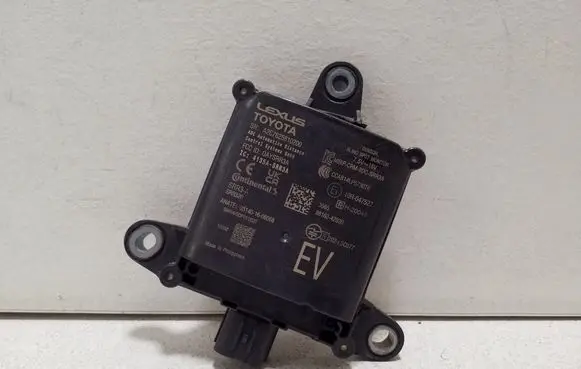 Toyota bZ4X Blind spot module A2C7825610200 8816242030