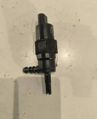Audi A6 S6 C6 4F Headlight washer pump 3B7955681 00101612V