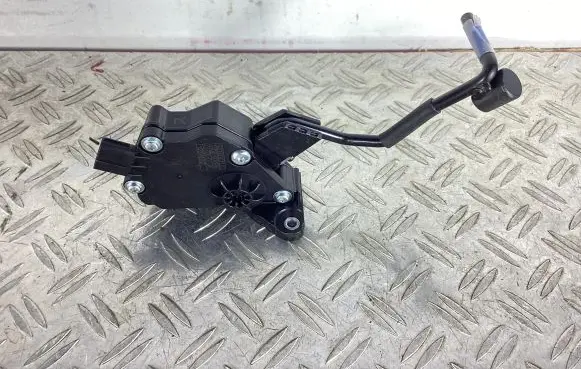 Lexus RC Accelerator throttle pedal 7811030210 1988002060