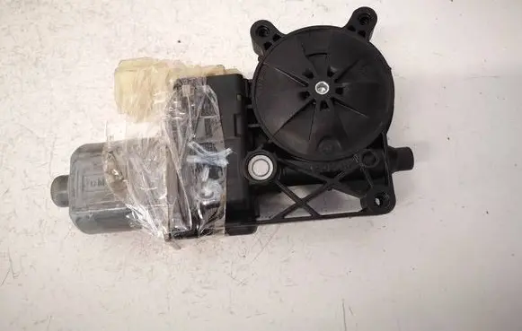 Ford C-MAX II Rear door window regulator motor 0130822734