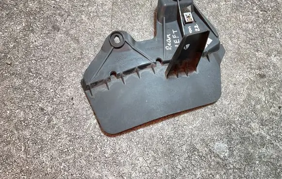 Audi A3 8Y Rear mudguard 8Y0853833B