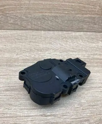 BMW 1 E81 E87 Air flap motor/actuator 010620123A T1015556HA