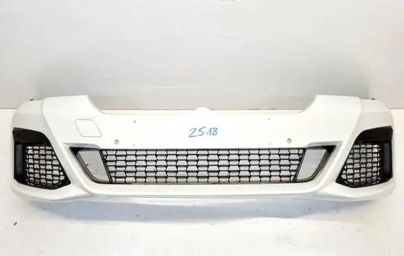 BMW 5 G30 G31 Front bumper 51118098644