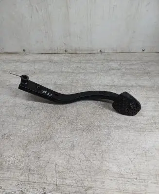 BMW 5 E39 Brake pedal