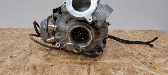 BMW 6 F12 F13 Turbo 8508092