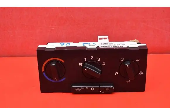 Opel Zafira A Climate control unit B5690