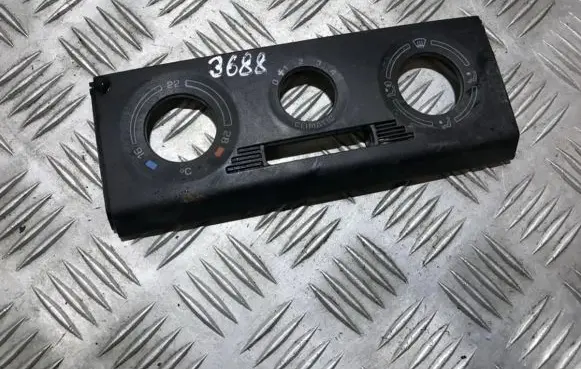 Skoda Fabia Mk2 (5J) Climate control unit 5j0820075a