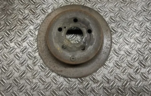 Toyota Prius (NHW20) Rear brake disc
