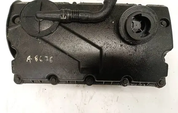 Volkswagen Golf V Rocker cam cover 038103475n 038103469