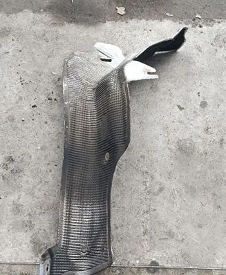Audi Q7 4L Exhaust heat shield 7L6825662A