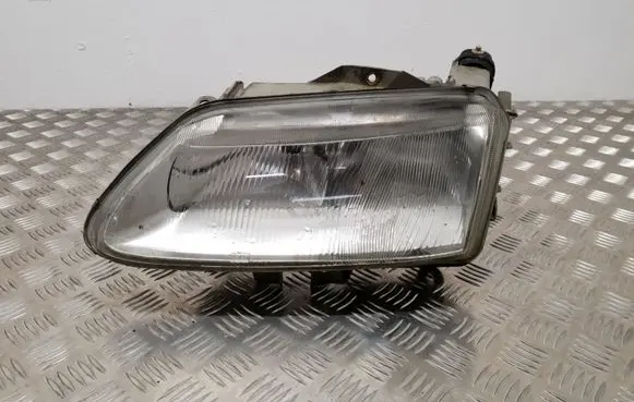 Renault Espace III Headlight/headlamp 7700820118