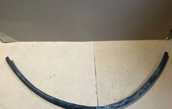 Mercedes-Benz SL R231 Fender end trim A2318870098