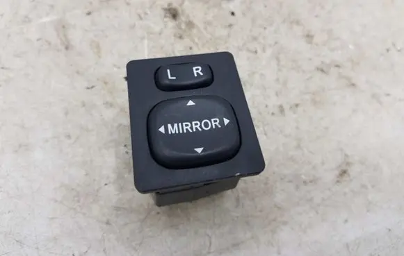 Toyota Corolla Verso E121 Wing mirror switch 183574