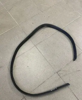 BMW 1 E81 E87 Rubber seal front coupe door 7164942
