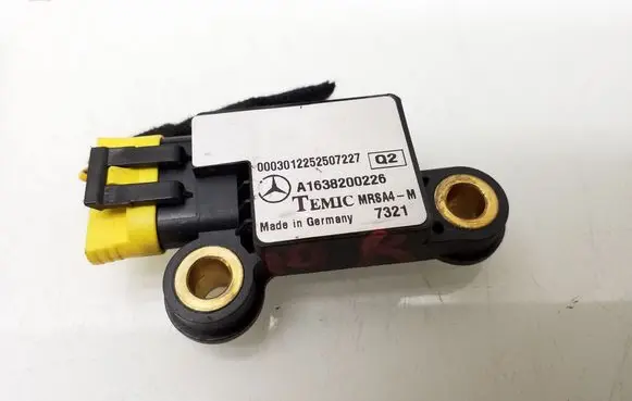 Mercedes-Benz ML W163 Airbag deployment crash/impact sensor A1638200226
