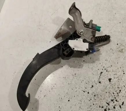 Clutch pedal