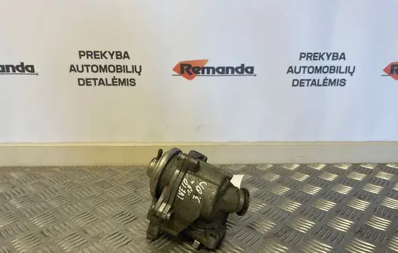 Iveco Daily 35 - 40.10 EGR valve 504121701