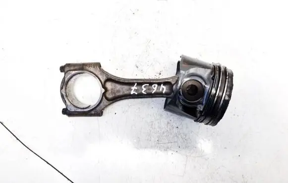 Opel Astra G Piston with connecting rod
