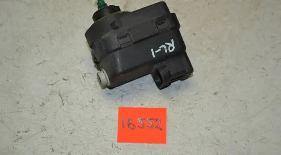 Headlight level adjustment motor